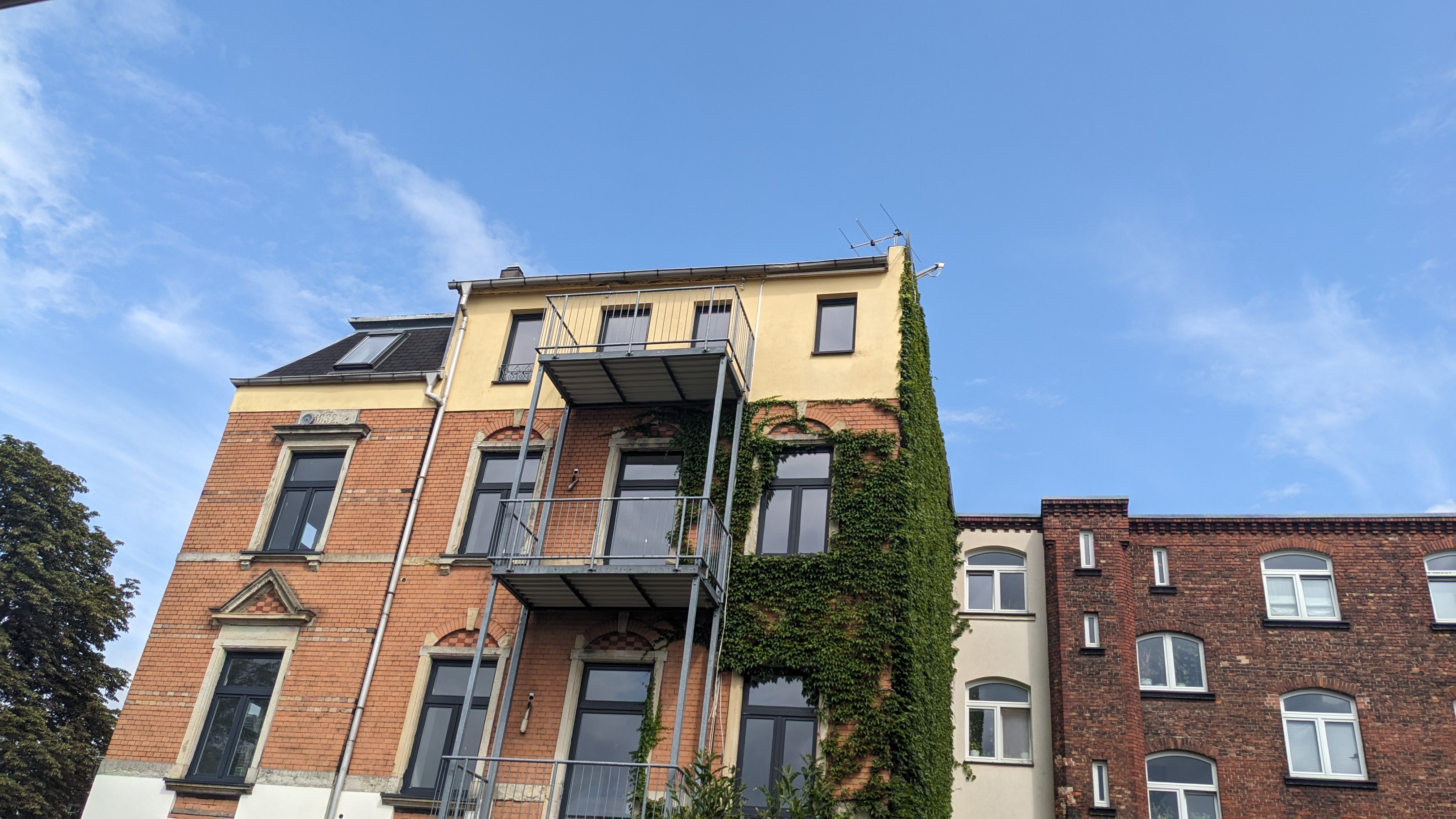 Außenansicht der Trabantstraße 10
